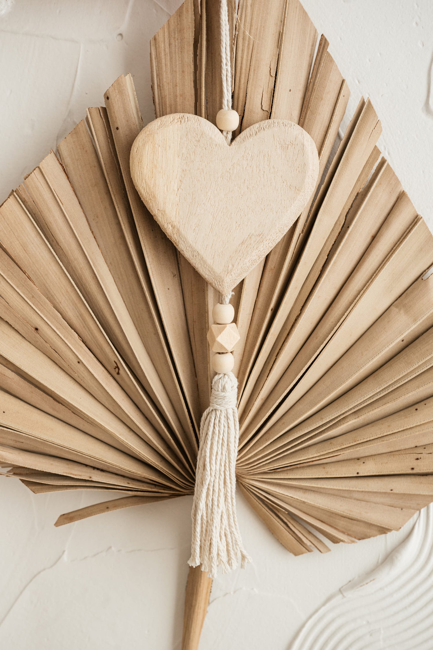 Coeur en bois avec corde d’amour